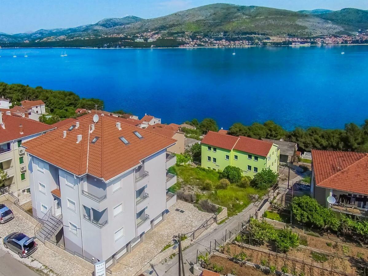 Apartments Maja Donji Okrug  Exterior foto